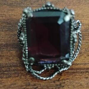 Antique Silver Tone Rectangular Red Stone Ring with Chain Inlay